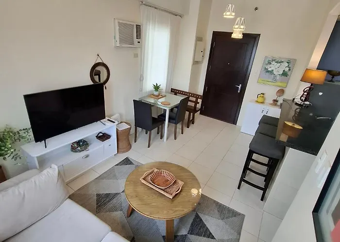 Cozy Hotel-style 2 Bedroom Unit At Eastbay Residences By Rockwell *
